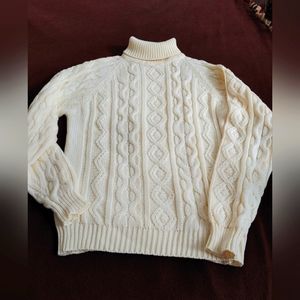 Chunky Cable Knit Sweater - Men's Size Medium